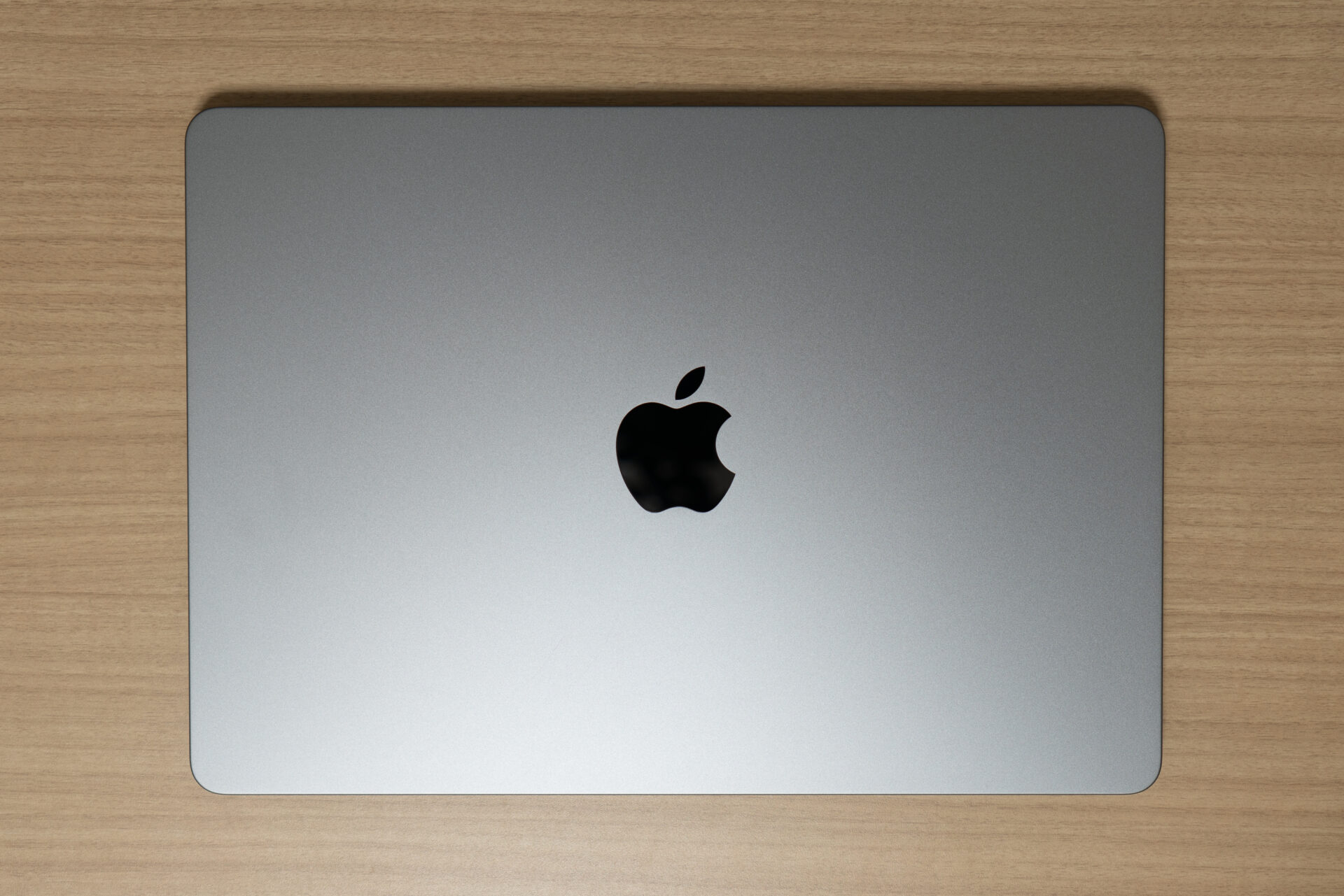 【Apple】ようやく姿を変えた M2 MacBook Air